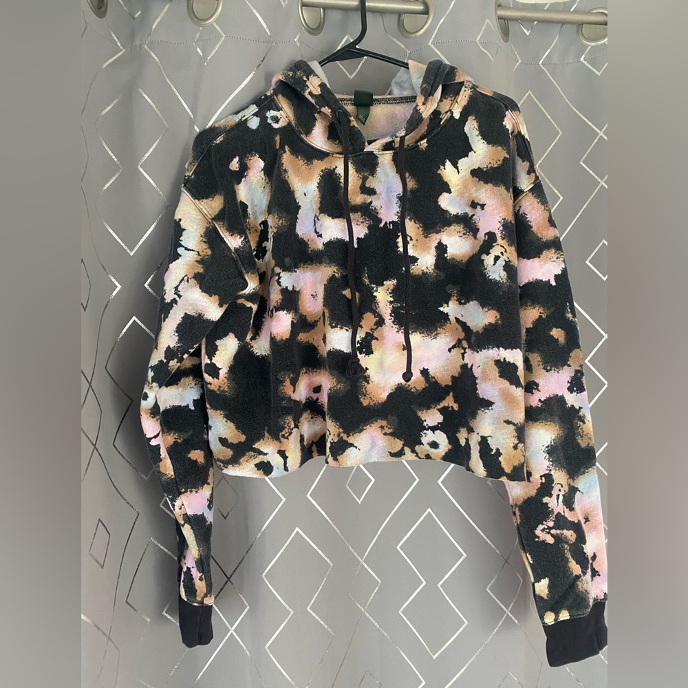Wild fable cropped hoodie